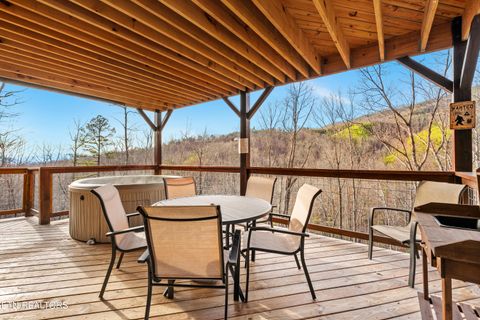 Tiny photo for 817 Pine Top Lane, Gatlinburg, TN 37738 (MLS # 1337013)