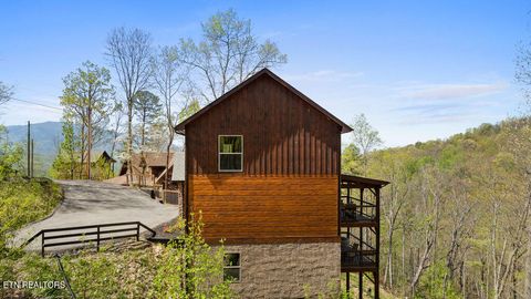 Tiny photo for 817 Pine Top Lane, Gatlinburg, TN 37738 (MLS # 1337013)