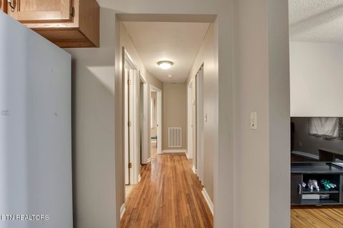 Tiny photo for 438 Kingwood St, Kingston, TN 37763 (MLS # 1341836)