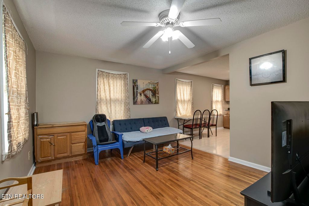 Photo of 438 Kingwood St, Kingston, TN 37763 (MLS # 1341836)