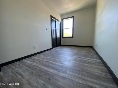 Tiny photo for 329 7Th St, Rocky Top, TN 37769 (MLS # 1326016)