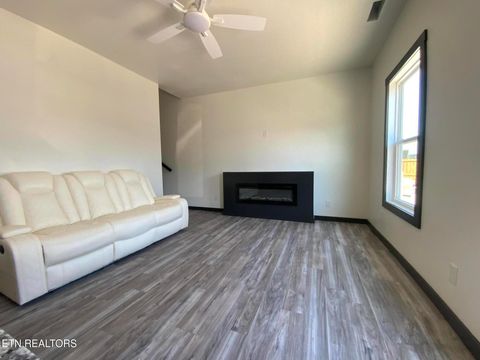 Tiny photo for 329 7Th St, Rocky Top, TN 37769 (MLS # 1326016)