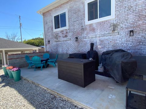 Tiny photo for 329 7Th St, Rocky Top, TN 37769 (MLS # 1326016)