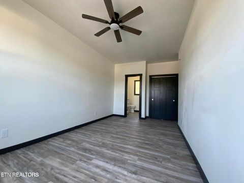 Tiny photo for 329 7Th St, Rocky Top, TN 37769 (MLS # 1326016)