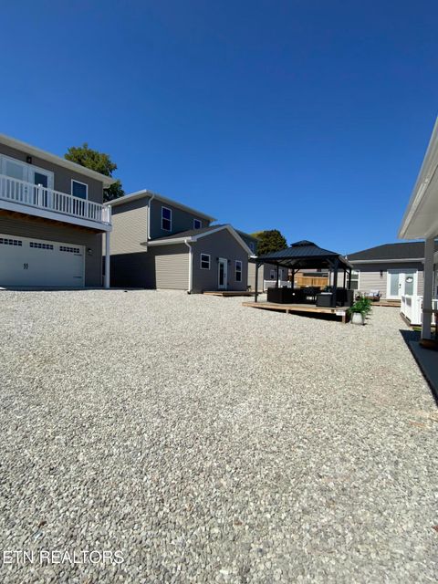 Tiny photo for 329 7Th St, Rocky Top, TN 37769 (MLS # 1326016)