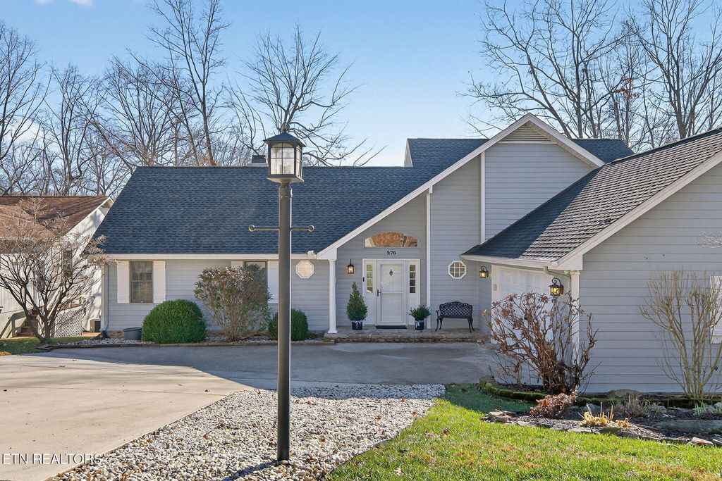 Photo of 276 Lakewood Drive, Fairfield Glade, TN 38558 (MLS # 1325320)