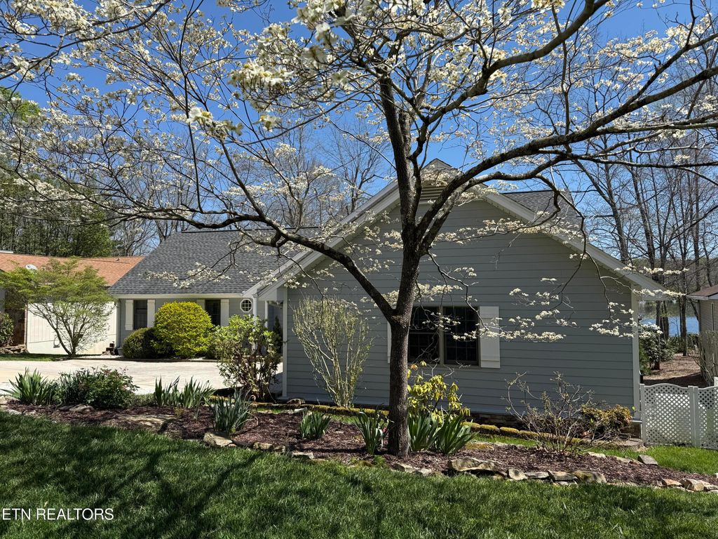 Photo of 276 Lakewood Drive, Fairfield Glade, TN 38558 (MLS # 1325320)