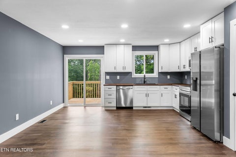 Tiny photo for 382 Davenport Rd, LaFollette, TN 37766 (MLS # 1347560)