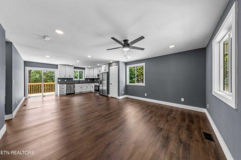 Tiny photo for 382 Davenport Rd, LaFollette, TN 37766 (MLS # 1347560)