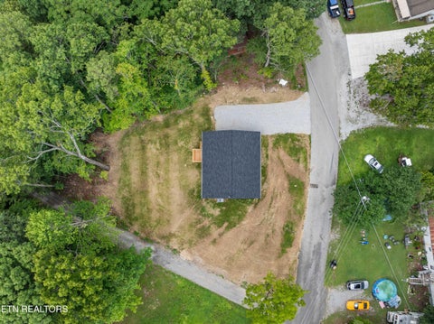 Tiny photo for 382 Davenport Rd, LaFollette, TN 37766 (MLS # 1347560)