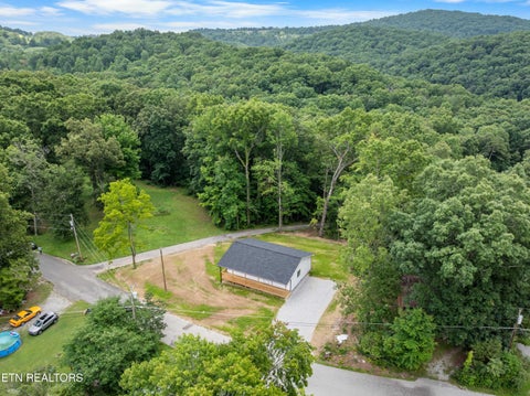 Tiny photo for 382 Davenport Rd, LaFollette, TN 37766 (MLS # 1347560)