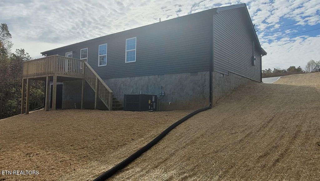 Photo of 140 Panoramic Drive, Maynardville, TN 37807 (MLS # 1319924)