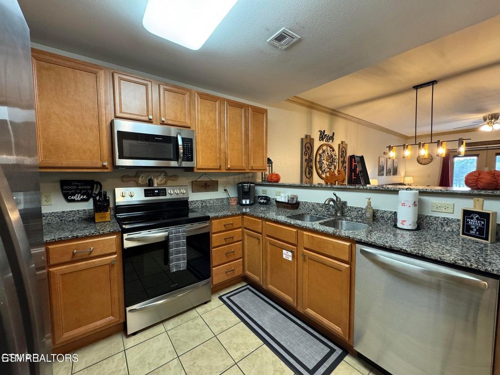 Photo of 124 Plaza Drive #UNIT 2403, Pigeon Forge, TN 37863 (MLS # 1316887)