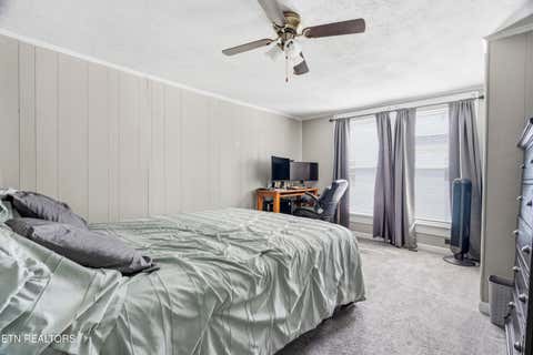 Tiny photo for 613 Fowler St, Clinton, TN 37716 (MLS # 1347164)