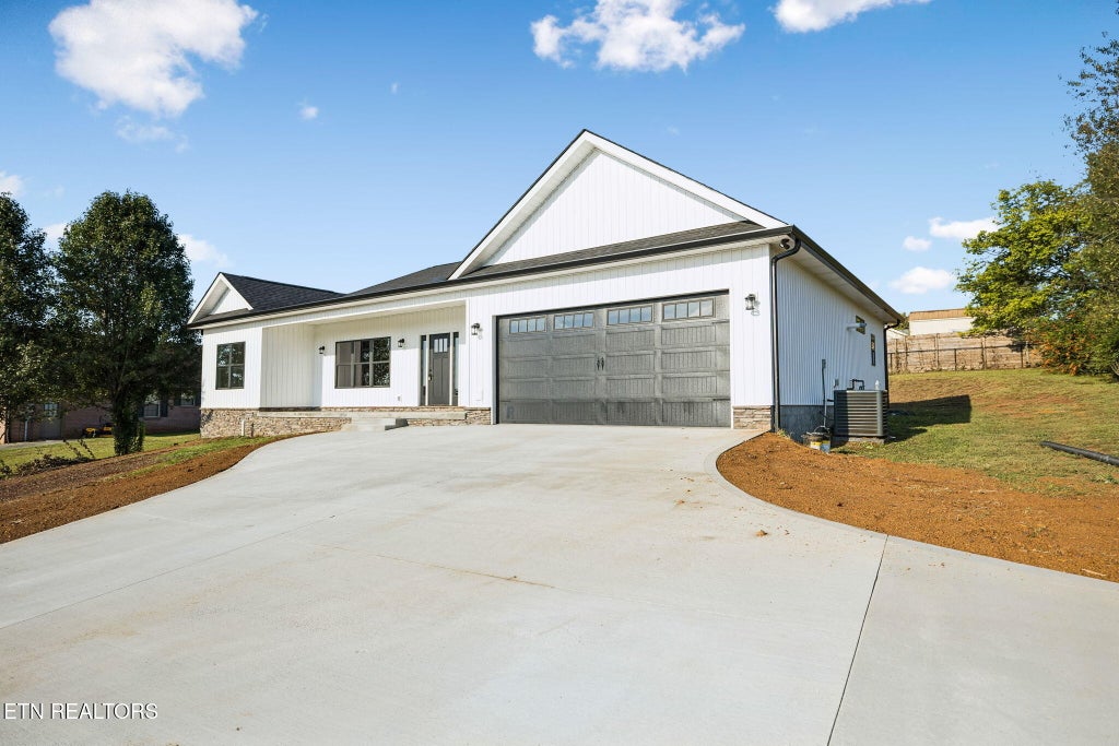 Photo of 1259 Stewart St, Sevierville, TN 37876 (MLS # 1358522)