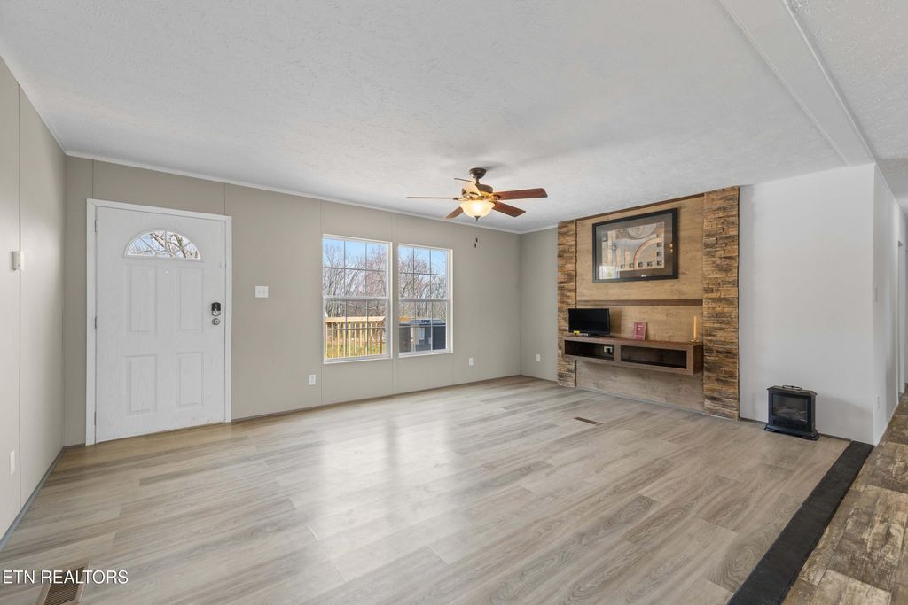 Photo of 523 N Point Rd, Sweetwater, TN 37874 (MLS # 1325990)