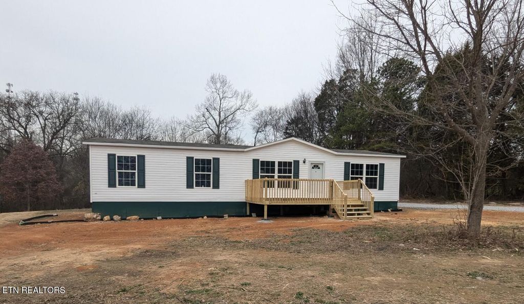 Photo of 523 N Point Rd, Sweetwater, TN 37874 (MLS # 1325990)