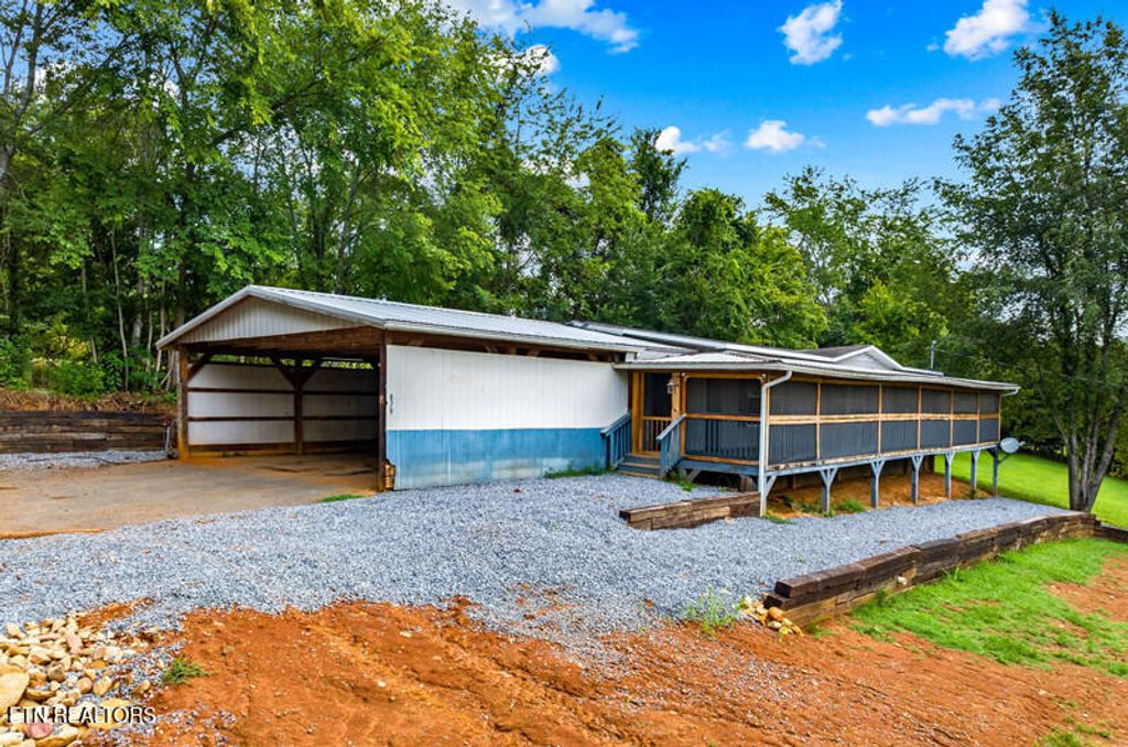 Photo of 879 Mallard Way, Parrottsville, TN 37843 (MLS # 1309525)