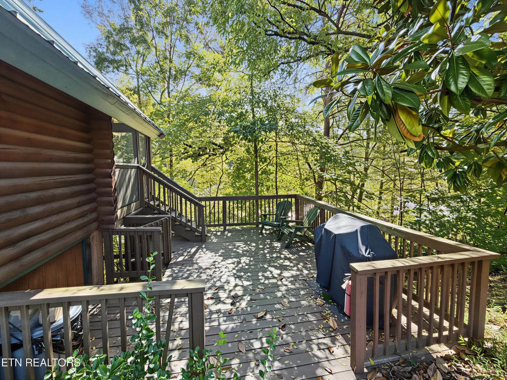 Photo of 1020 Walini Way, Sevierville, TN 37876 (MLS # 1356924)