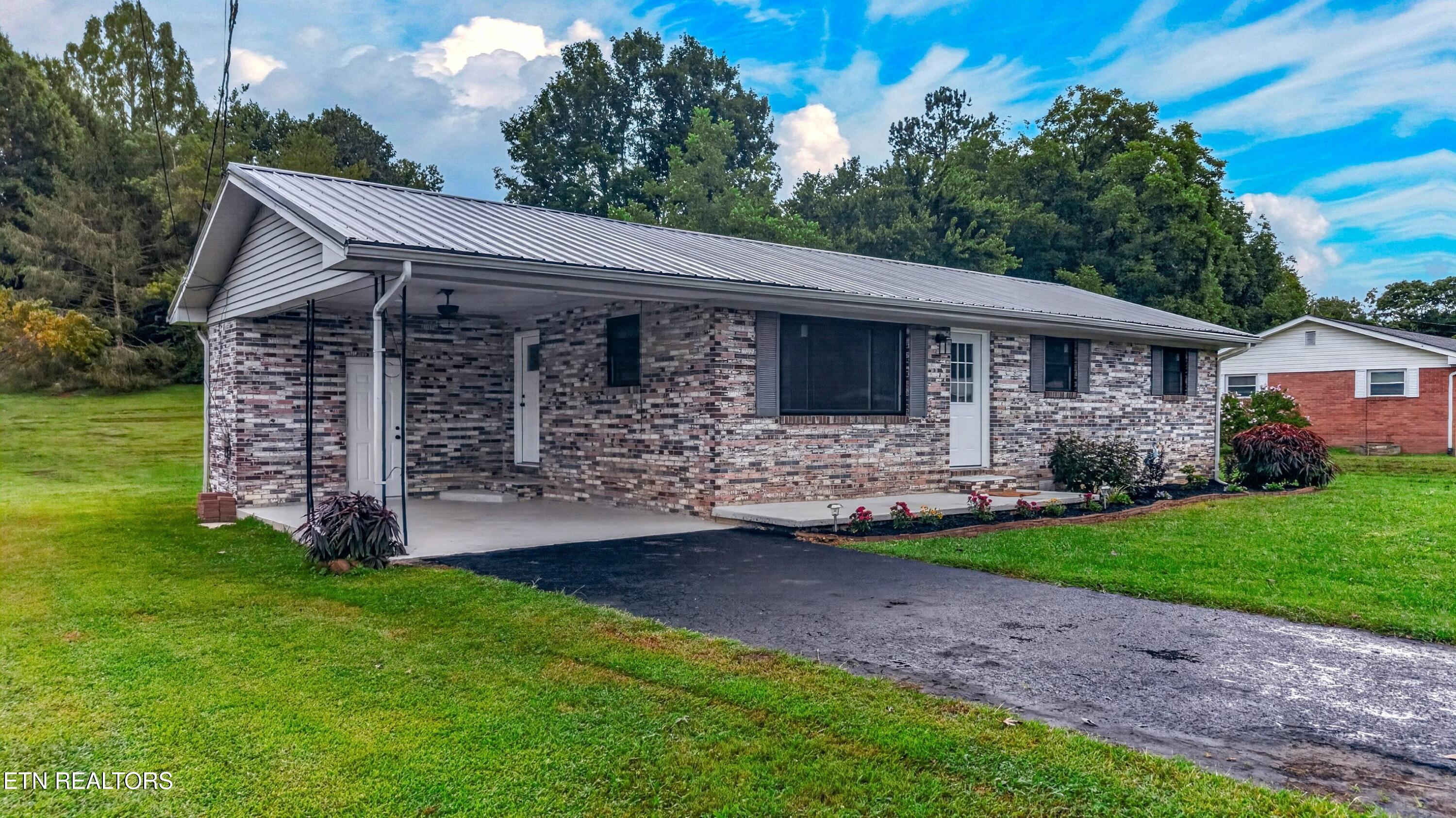 518 Fairfield Drive