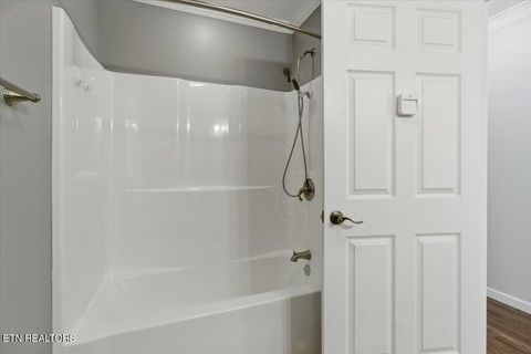 Tiny photo for 262 Cresent St, Harrogate, TN 37752 (MLS # 1338796)