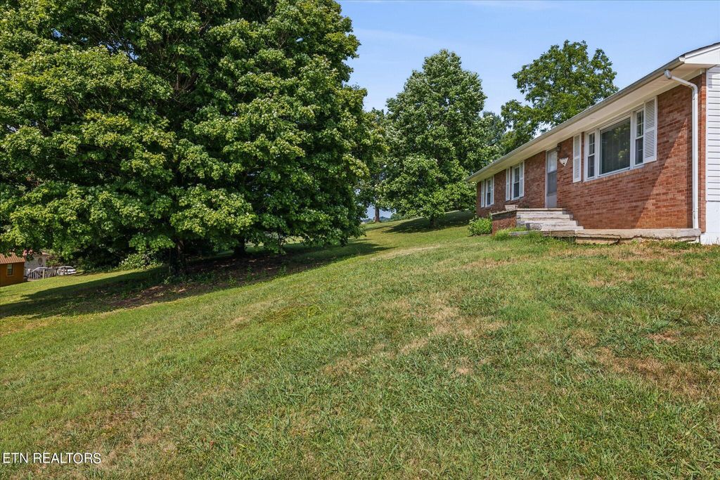 Photo of 166 N David Drive, Maynardville, TN 37807 (MLS # 1268616)
