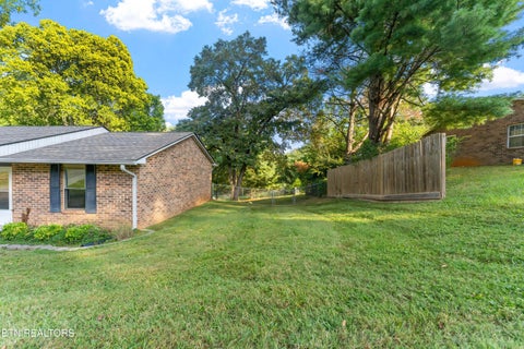 Tiny photo for 11318 Snyder Rd, Knoxville, TN 37932 (MLS # 1355416)