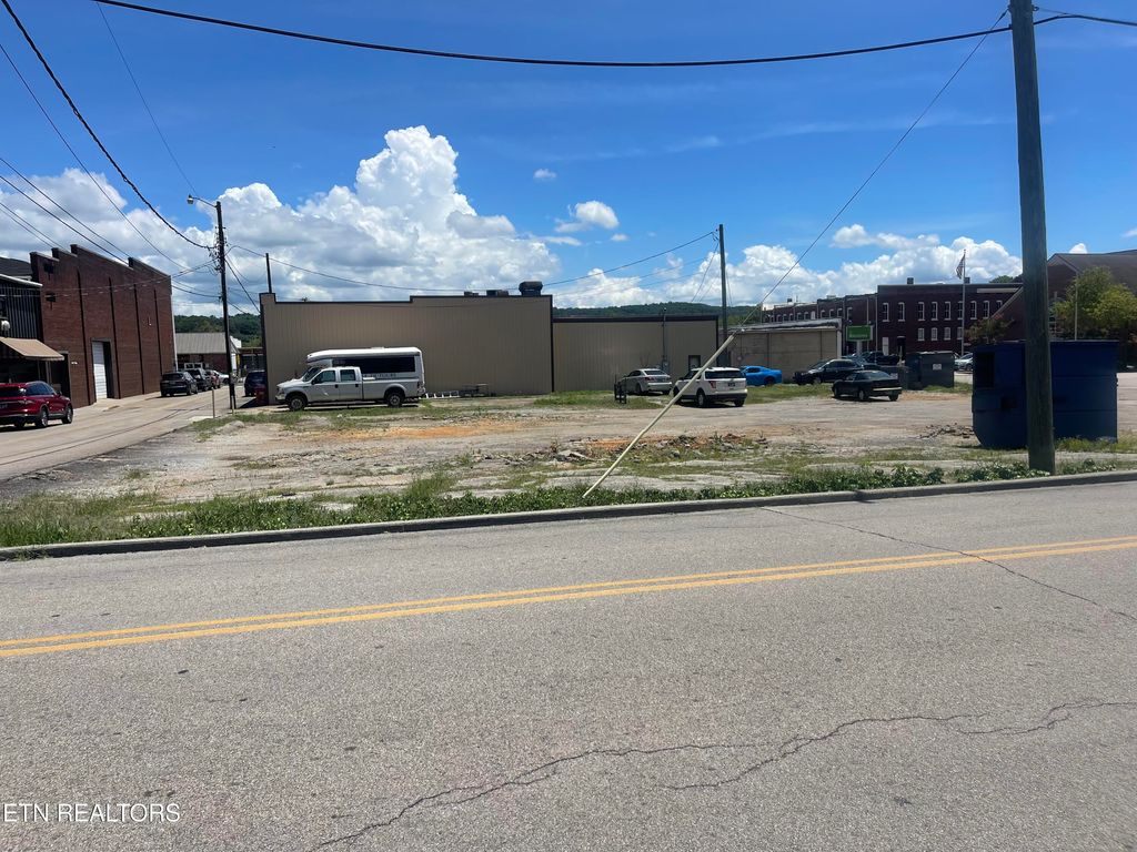 Photo of Oak St, Sweetwater, TN 37874 (MLS # 1310302)