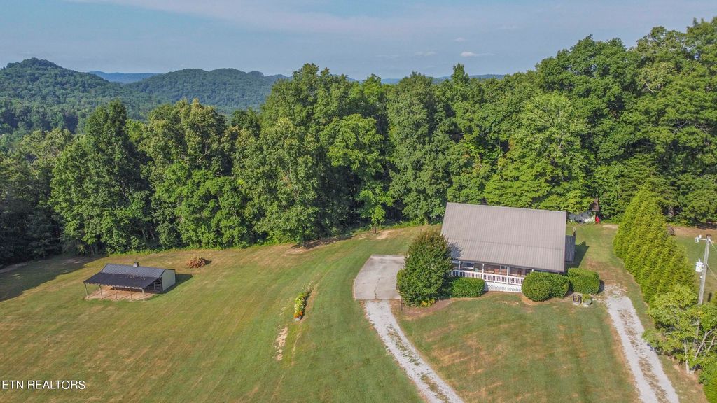 Photo of 401 Tobits Fides Lane, Maynardville, TN 37807 (MLS # 1270809)