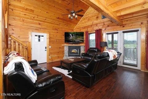 Tiny photo for 1571 Rainbow Ridge Way, Sevierville, TN 37862 (MLS # 1360109)