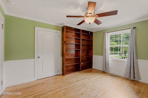 Tiny photo for 5512 Lake Shore Drive, Knoxville, TN 37920 (MLS # 1348254)