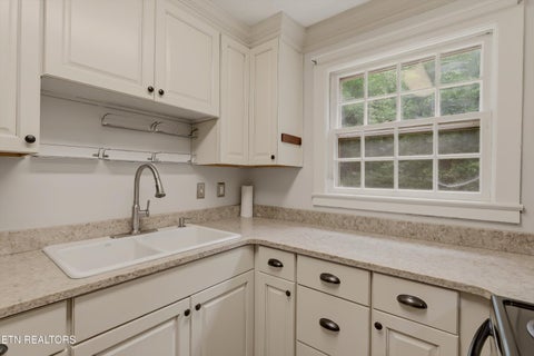 Tiny photo for 5512 Lake Shore Drive, Knoxville, TN 37920 (MLS # 1348254)