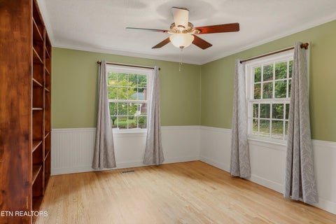 Tiny photo for 5512 Lake Shore Drive, Knoxville, TN 37920 (MLS # 1348254)