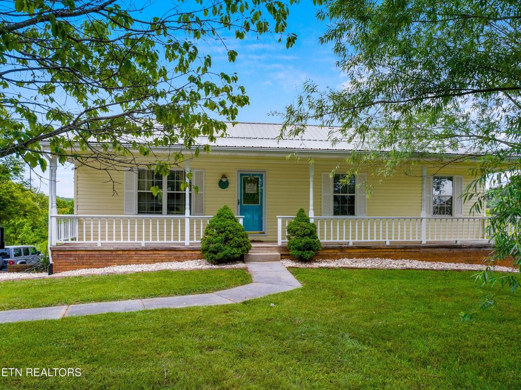 Photo of 182 Makalley Lane, Tazewell, TN 37879 (MLS # 1309209)