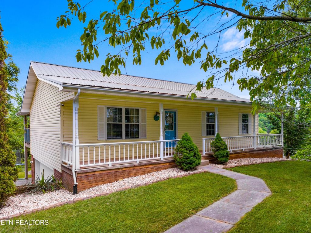 Photo of 182 Makalley Lane, Tazewell, TN 37879 (MLS # 1309209)