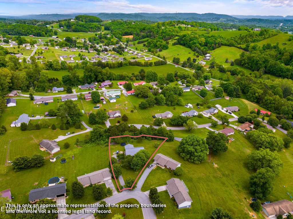 Photo of 182 Makalley Lane, Tazewell, TN 37879 (MLS # 1309209)