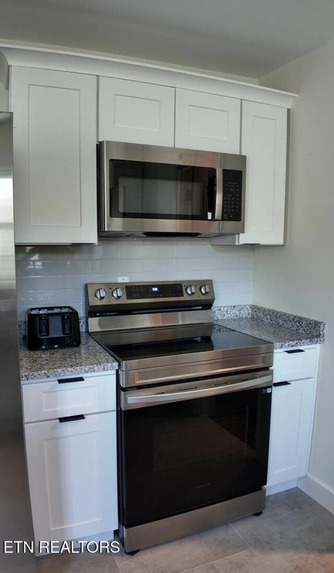 Tiny photo for 2528 E Glenwood Ave, Knoxville, TN 37917 (MLS # 1354507)