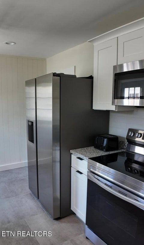 Tiny photo for 2528 E Glenwood Ave, Knoxville, TN 37917 (MLS # 1354507)
