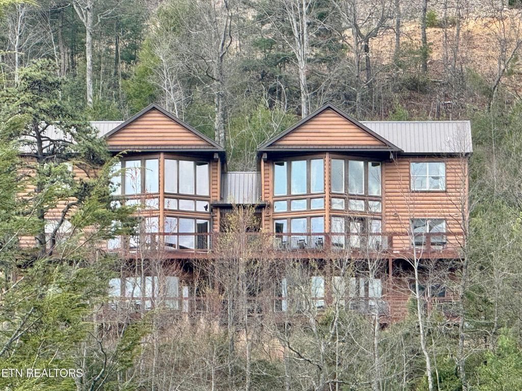 Photo of 4228 Wears Valley Rd #UNIT 181, Sevierville, TN 37862 (MLS # 1335053)