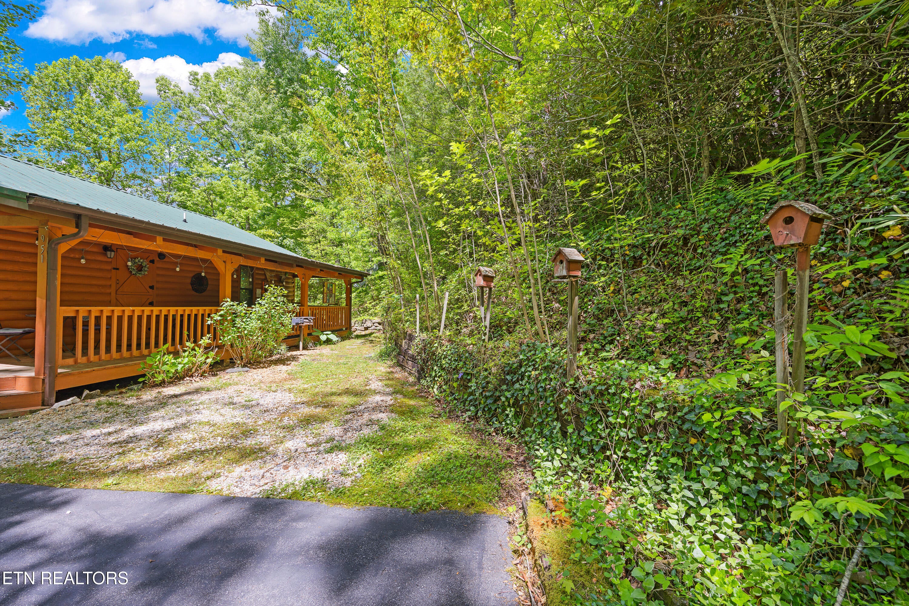951 Emilyville Way