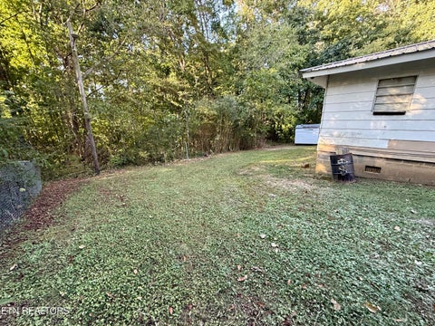 Tiny photo for 164 County Road 202, Athens, TN 37303 (MLS # 1357784)