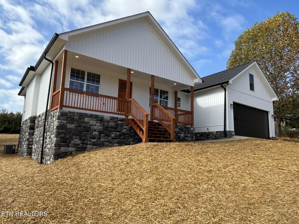 Photo of 111 Cold Creek Rd Rd, Madisonville, TN 37354 (MLS # 1280795)