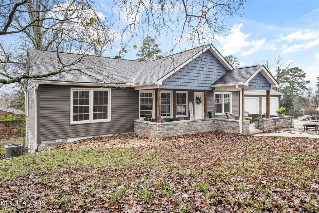 Photo of 2726 Patrick Ave, Maryville, TN 37804 (MLS # 1323900)