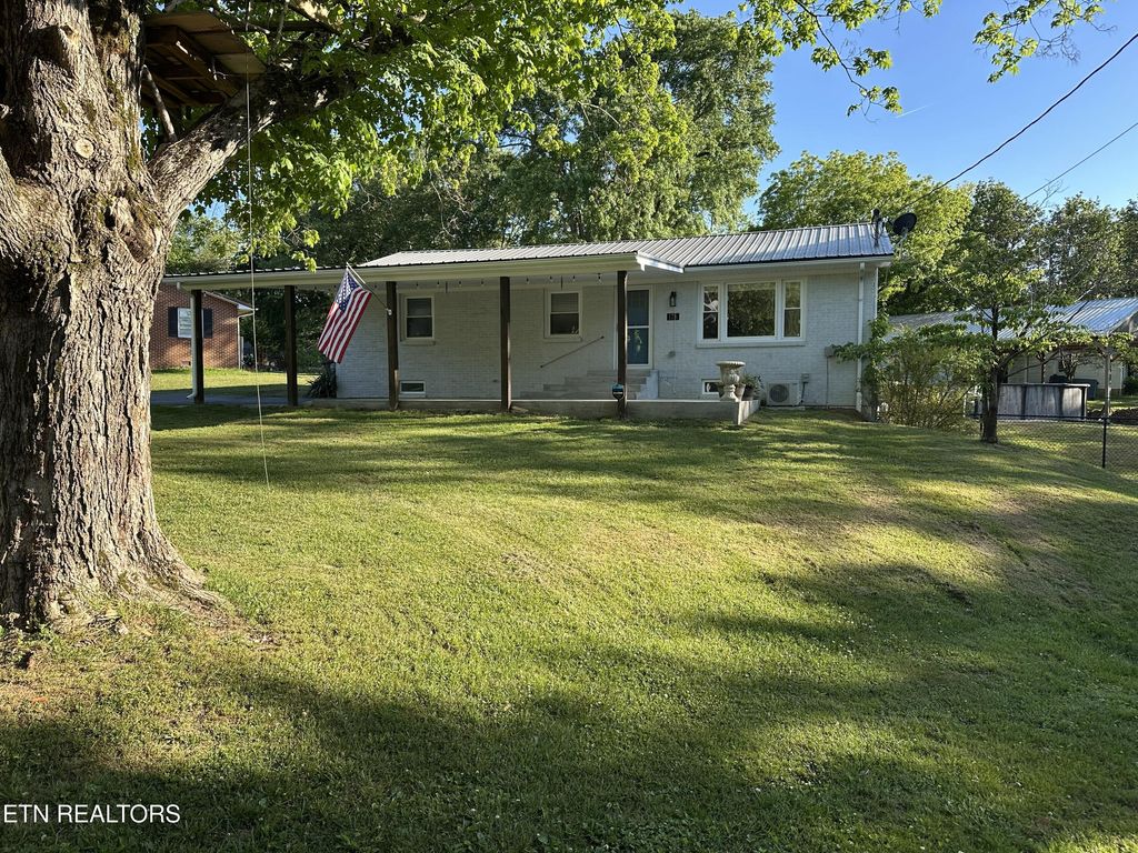 Photo of 175 Epperson Ave, Cookeville, TN 38506 (MLS # 1339547)