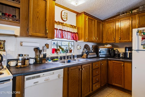 Tiny photo for 832 Big Creek Rd, Madisonville, TN 37354 (MLS # 1356168)