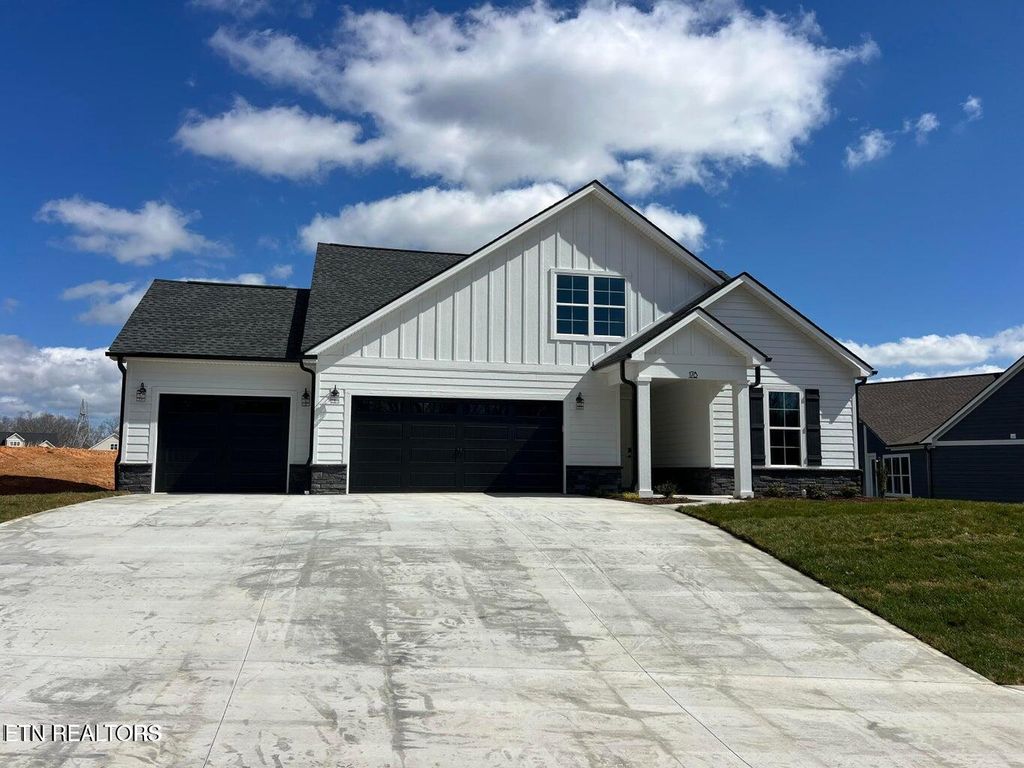 Photo of 178 River Birch Drive, Lenoir City, TN 37771 (MLS # 1339216)