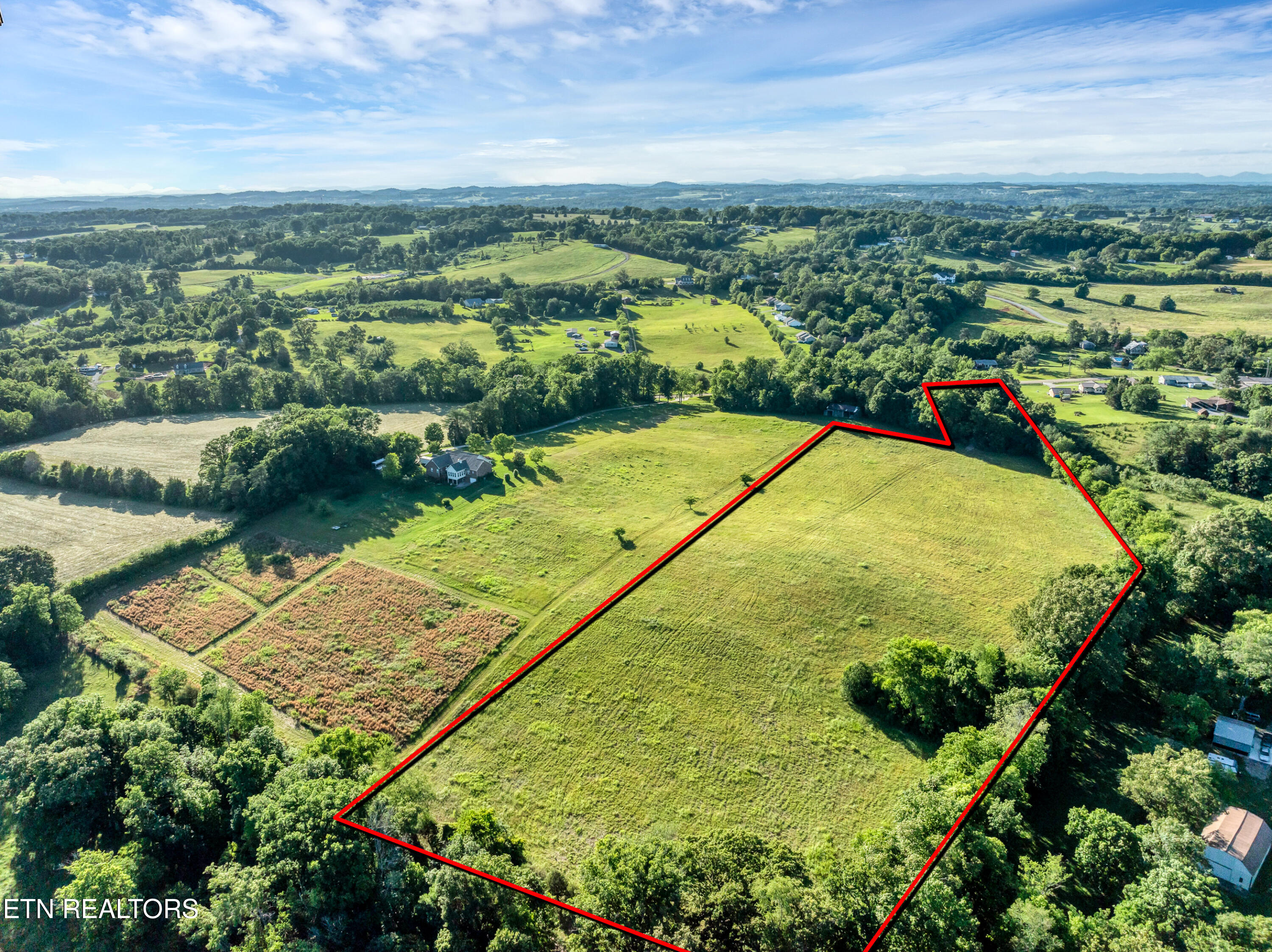 2102 Calderwood Hwy