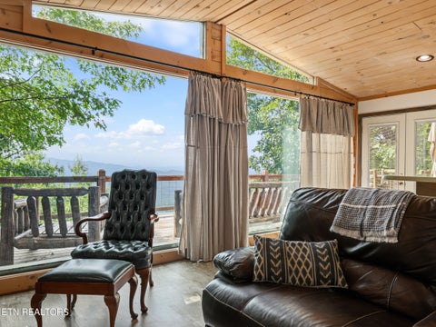 Tiny photo for 1001 Old Laurel Lane, Sevierville, TN 37876 (MLS # 1356097)