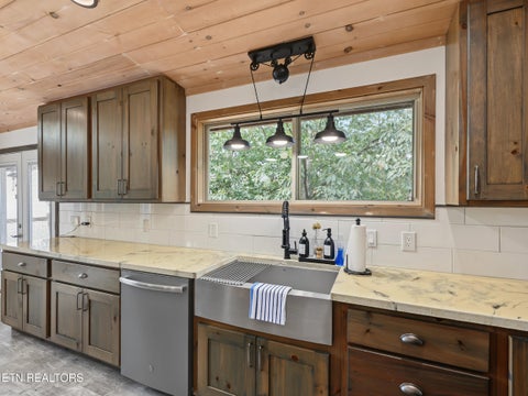 Tiny photo for 1001 Old Laurel Lane, Sevierville, TN 37876 (MLS # 1356097)