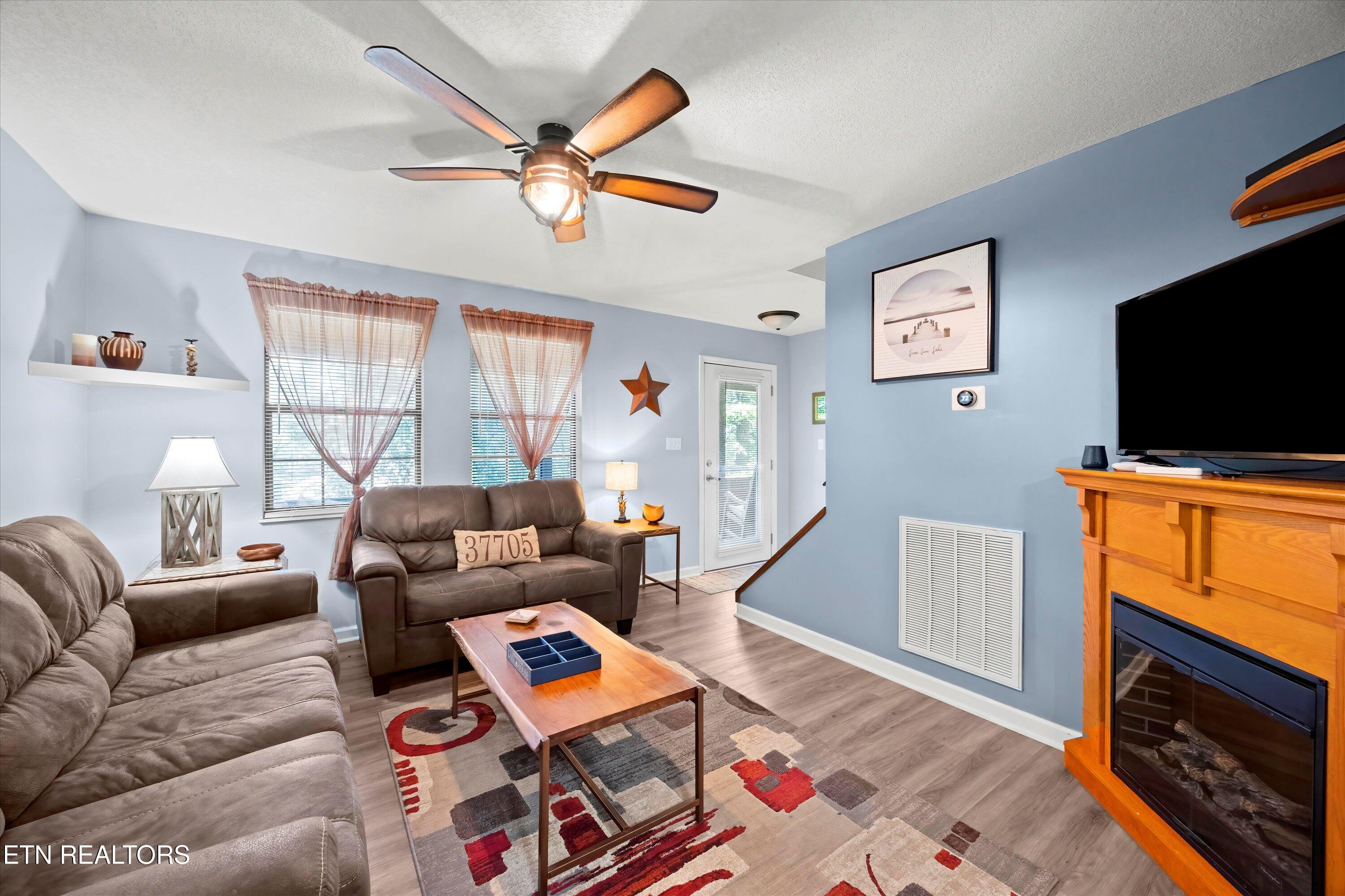 247 Lakeview Lane